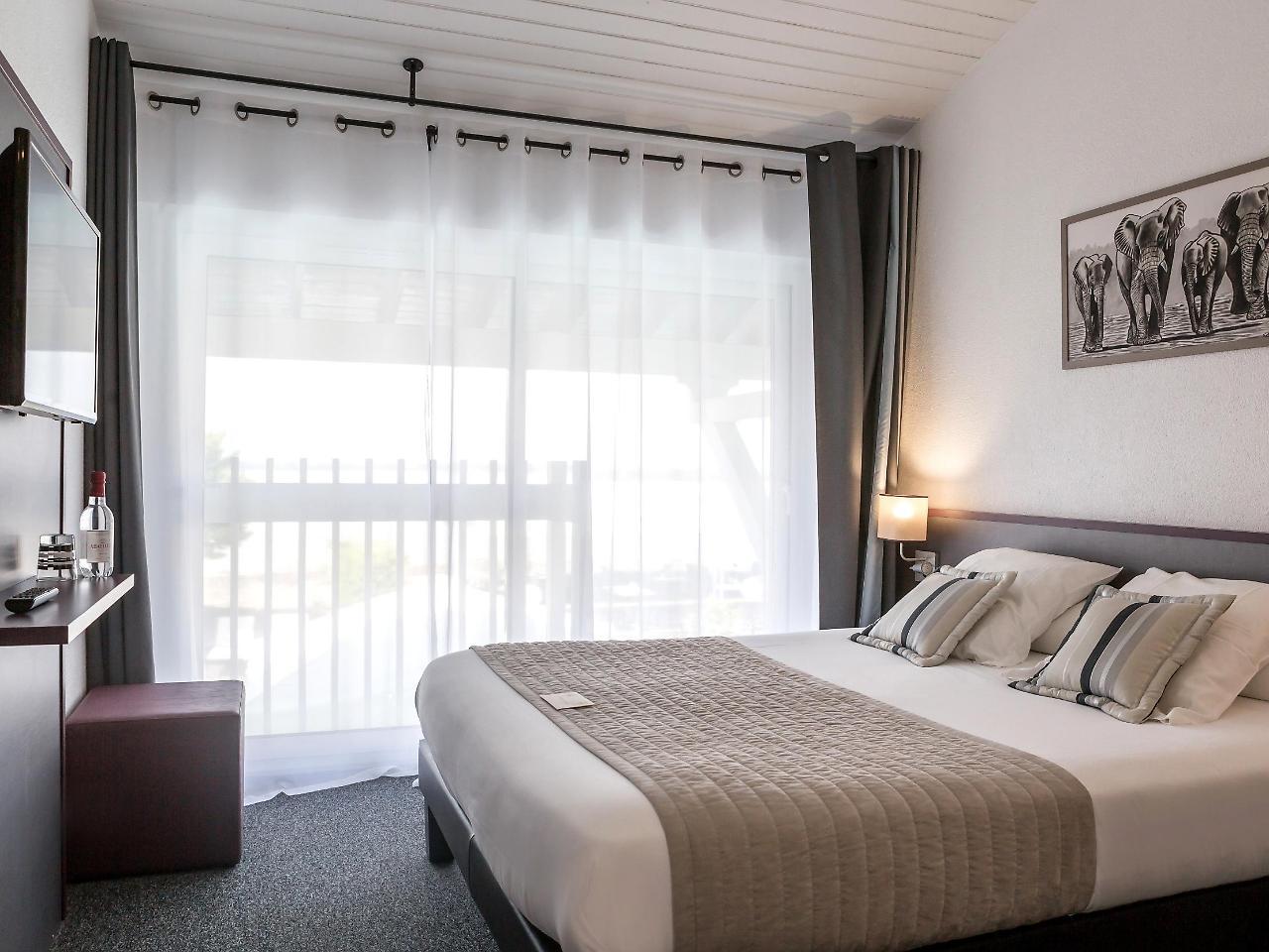 Logis Hotel Restaurant La Citadelle Бле Екстер'єр фото